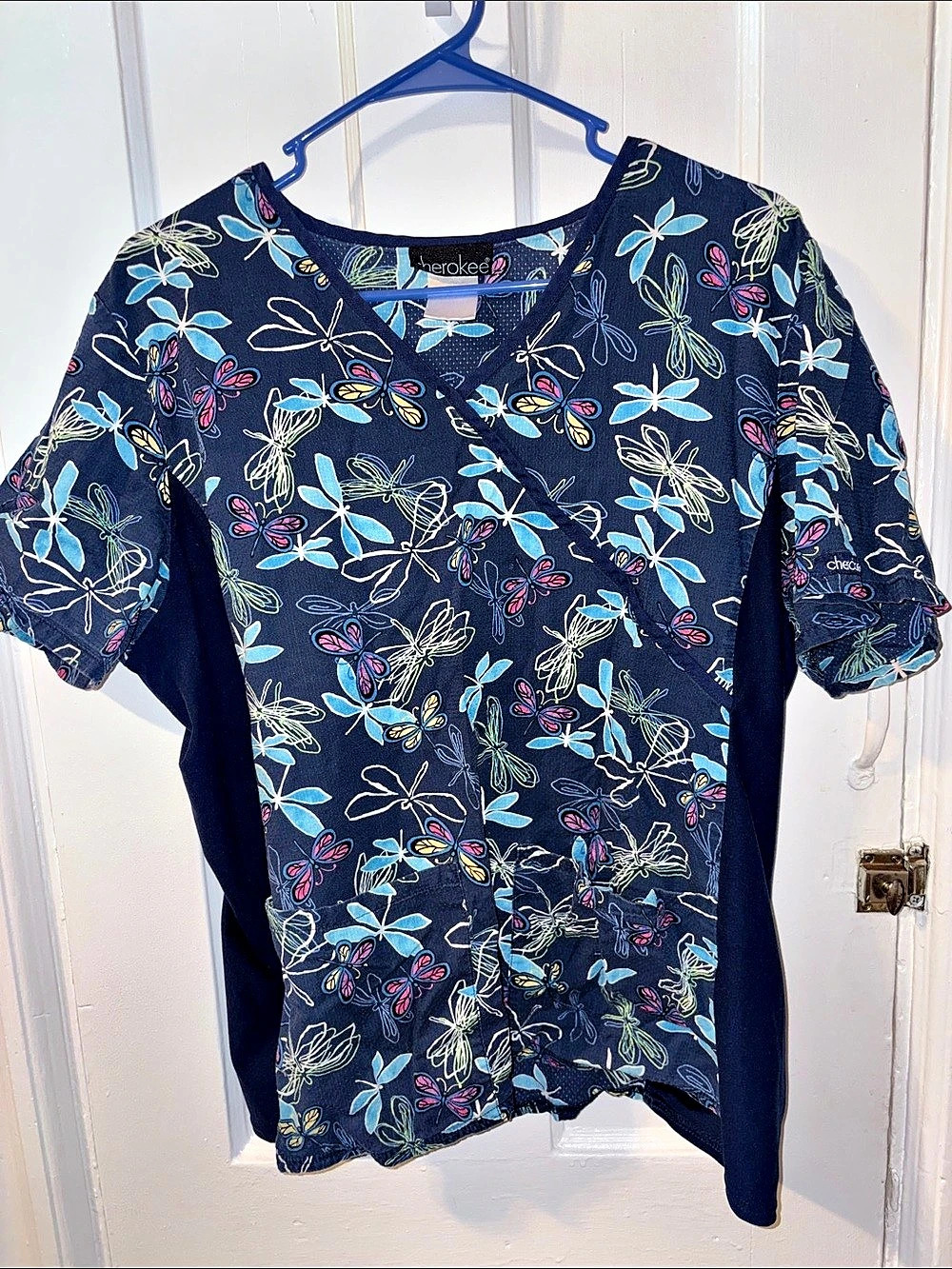 Cherokee Mock Wrap Scrub Top in Blue Dragonfly Multicolor Print Likely A Large